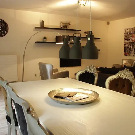 Apartment Luxury Center Two-bedroom With Private Parking *non Smoking* Rotterdam